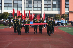 青春跃动展风采 活力绽放正当时…